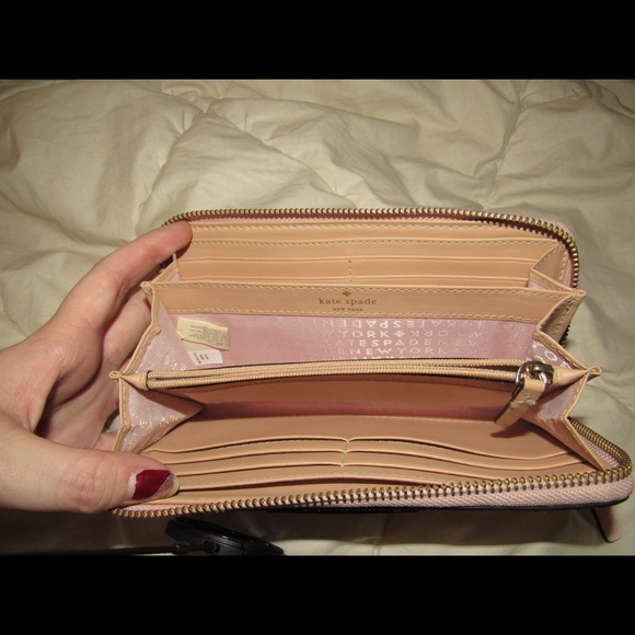 Pink Kate spade wallet - Picture 4 of 4